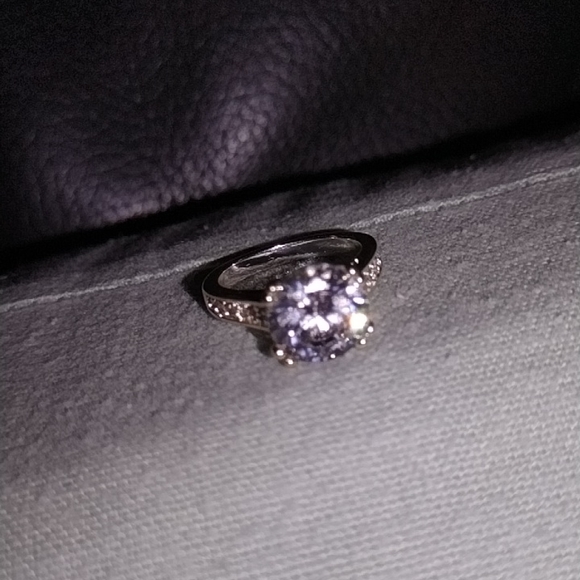 2 piece engagement ring set - Picture 6 of 12